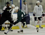 Evgeni Malkin Fansite.com Evgeni Malkin practising in Los Angeles
